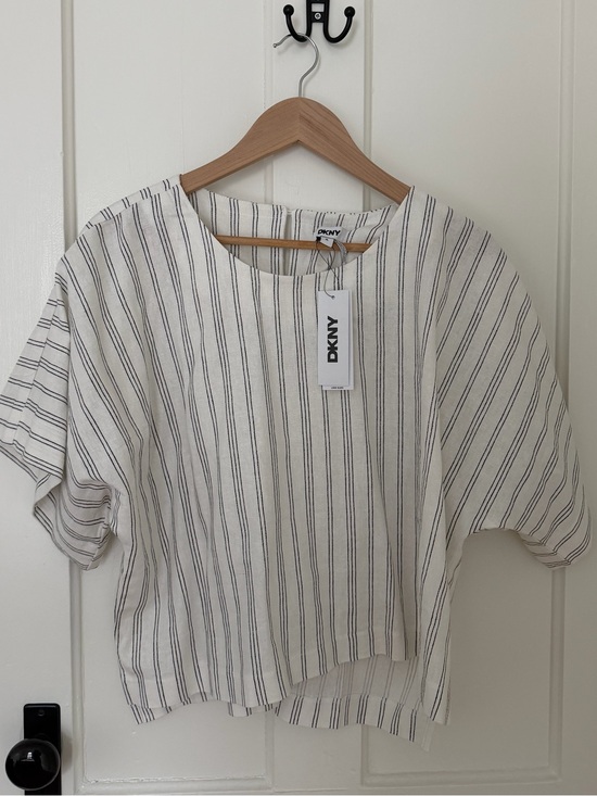 Dkny Tops - DKNY White Top with Navy Pinstripes